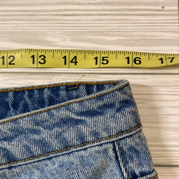 Tobi Montana Vintage Distressed Jeans - Picture 5 of 7